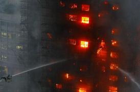胶州路火灾后的灵异照片，大楼爬满鬼魂(旧上海的火葬场)