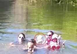 澳大利亚一家人游泳不淡定，照片惊现百年前溺亡女孩！