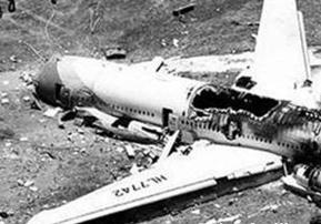 美国航空191号班机空难致273人死，维护人员偷懒导致空难
