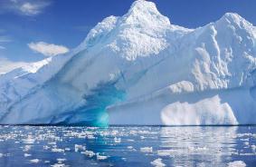 南极为什么没有人类，平均海拔2350米/时常有风力12级暴风雪