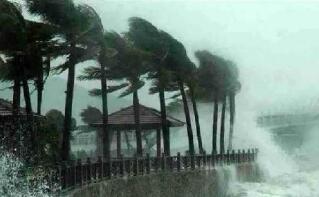 台风的降雨范围有多大，100-200公里不等/最大范围约为大半个中国