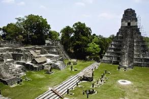 玛雅文明遗弃都市蒂卡尔，曾是最繁华城市/有5万居民3000座金字塔