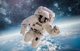 宇航员探索外太空图片，宇航员在太空的十大有趣经历（生活难自理）
