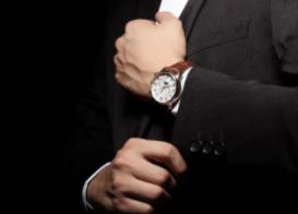 男人戴手表的禁忌有哪些，为什么觉得戴手表的男人好帅？