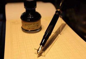 钢笔是谁发明的？它并不是第一支贮水笔